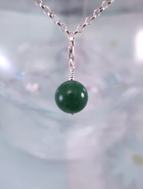 Berlock med karbinlås - Pärla/Agat/grön