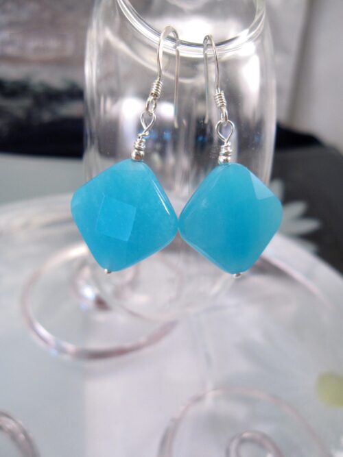 Jade örhängen - Fasett/Kant/Havsblå