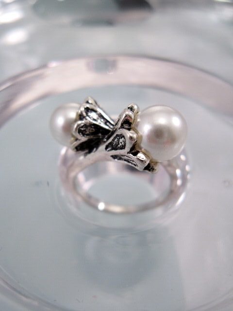 RingTvaParlorVit