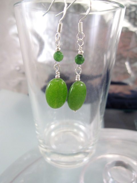 OrhangenPeridotGronOvalRund