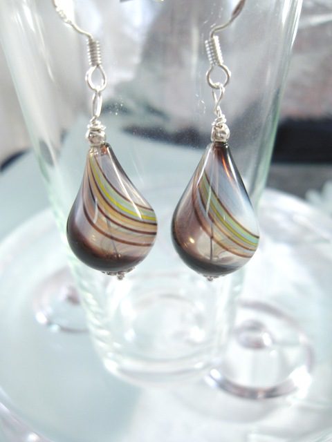 OrhangenGlasLilaBlaGronDroppe1