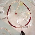 Granat o Månsten armband - Granat berlock