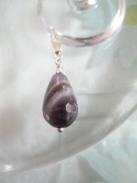 Berlock med karbinlås - Briolett/Droppe/Ametist/Chevron/Fasett