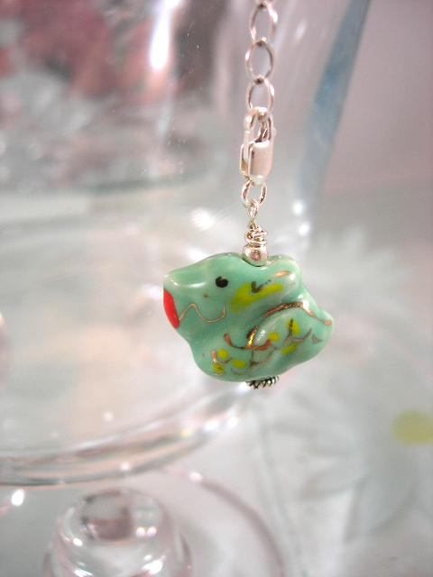 Berlock med karbinlås - Porslinsdjur/Drakens år