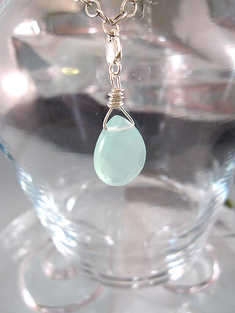 Berlock med karbinlås - Droppe/Havsgrön Glas/Prisma