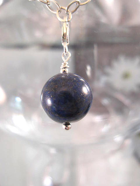 Berlock med karbinlås - Pärla/Lapis Lazuli