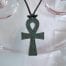Ankh kors hängsmycke på läderrem halsband - Grön/Unisex