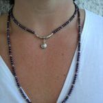 Långt halsband med Sötvattenspärlor - Ljung/Hjärta/Tvåradigt