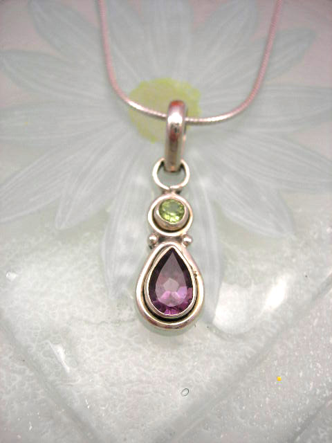 Ametist & Peridot hänge - Fasett/Droppe/Rund