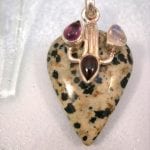 Dalmatiner Jaspis med Granat, Ametist & Månsten - Cab/Droppe