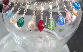 Månadskristaller och Månadssmycken till kedjor