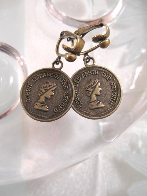 Clips örhängen med Pengar - Antikbehandlade