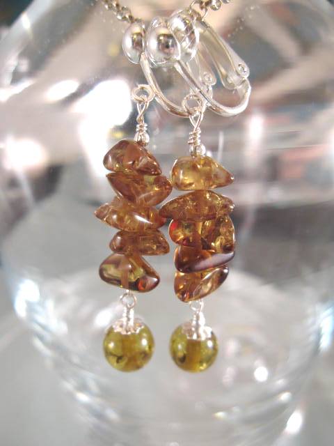 Clips örhängen med Bärnsten Harts - Ranka/Grön