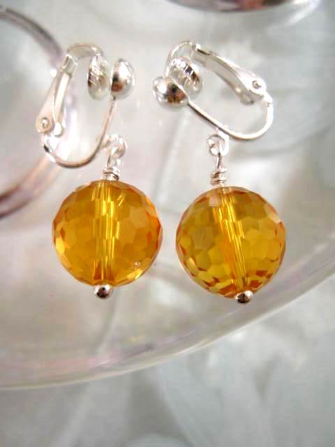 Clips örhängen med Kristallpärlor - Fasett/Gul