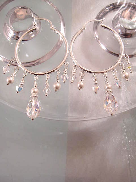 Långa Creolörhängen med Swarovskikristaller o pärlor