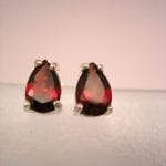 Granat örhängen - Fasett/Stud