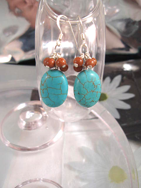 Guldsten o Turkoser örhängen - Oval/Klase/Röd