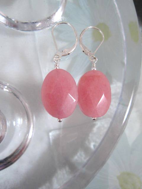 Jade örhängen - Oval/Fasett/Rosa/Leverback