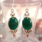 Onyx örhängen - Cab/Oval/Grön