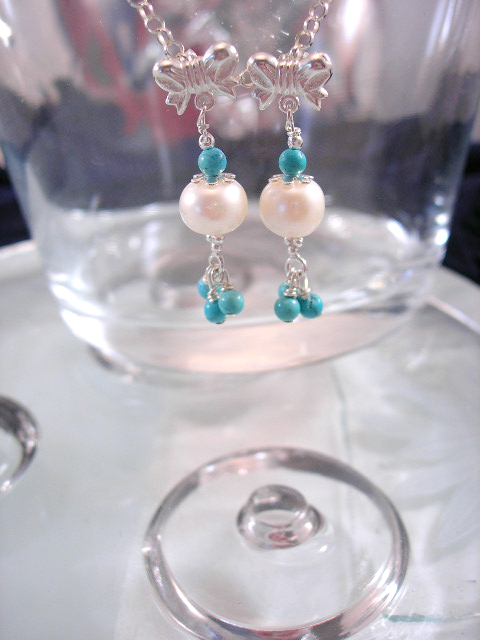 Sötvattenspärlor o Turkoser örhängen - Studs/Rosetter