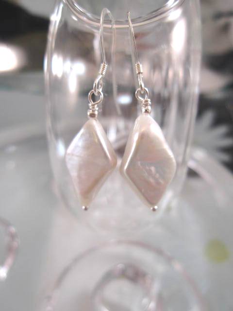 Sötvattenspärlor örhängen - Vit/Kant