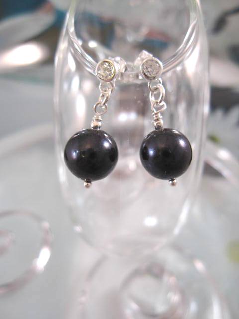 Sötvattenspärlor o Kubisk Zirkonia örhängen - Svart/Studs