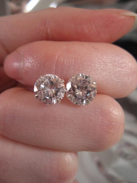 Cubic Zirkon örhängen "Diamant" - 9 mm/Studs/Rund