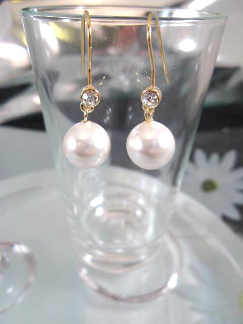 Pärlörhängen med kristaller - Vit/Guldpläterade