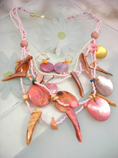 Smyckeset halsband o örhängen Snäckskal Rosa