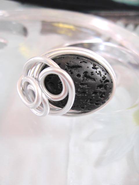 Aluminium o Lava ring 2 - Oval/Inlindad/Svart/Justerbar